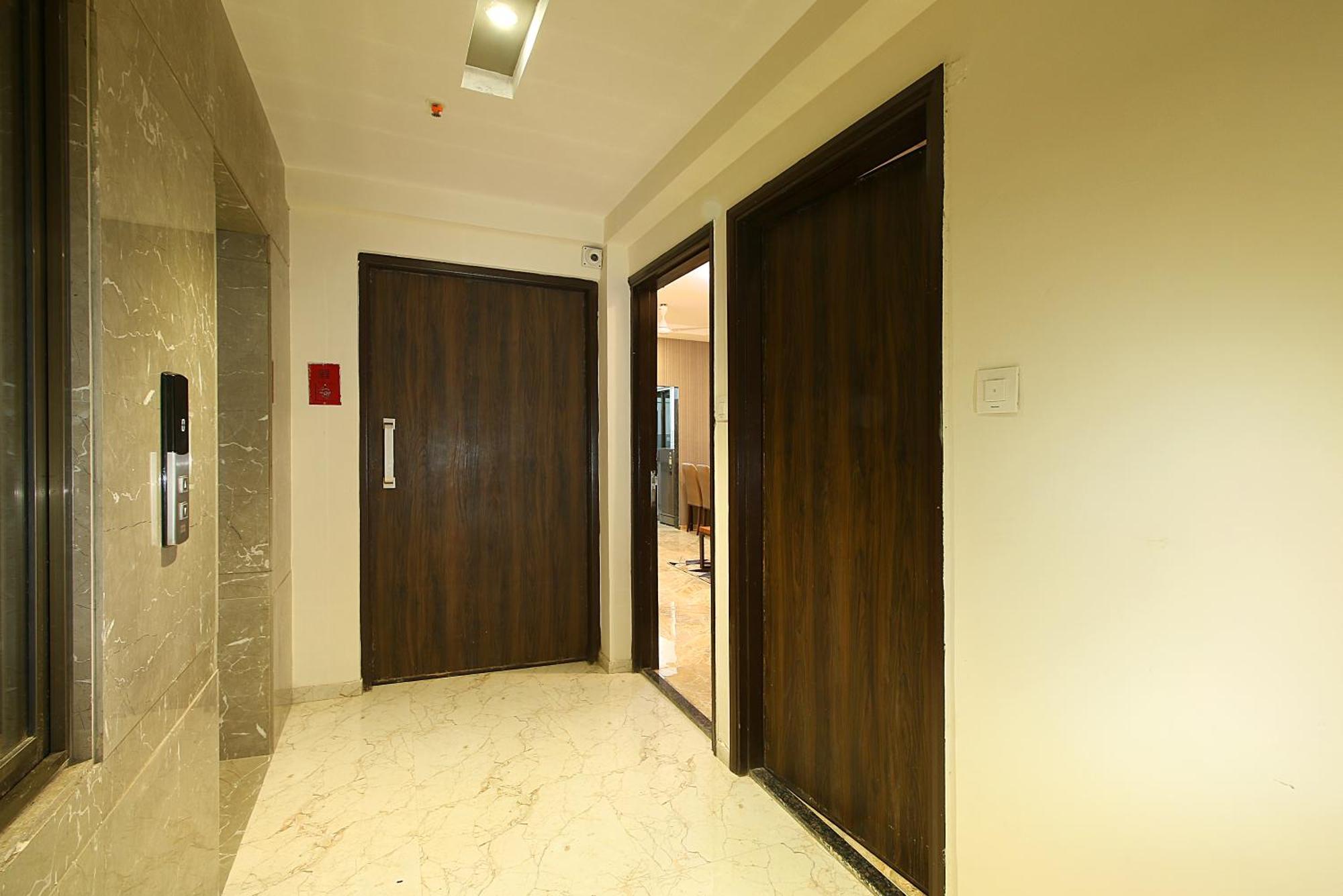 Mumbai House Luxury Apartments Santacruz East, Мумбаи Экстерьер фото