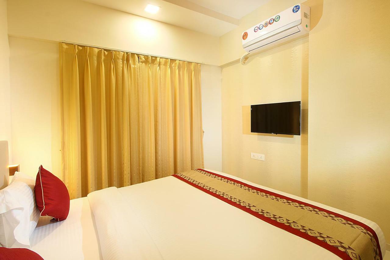 Mumbai House Luxury Apartments Santacruz East, Мумбаи Экстерьер фото