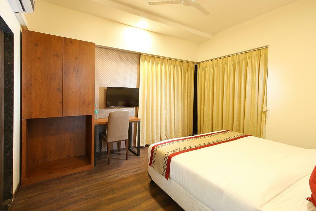 Mumbai House Luxury Apartments Santacruz East, Мумбаи Экстерьер фото